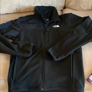 The North Face Men's Black Full-Zip Jacket